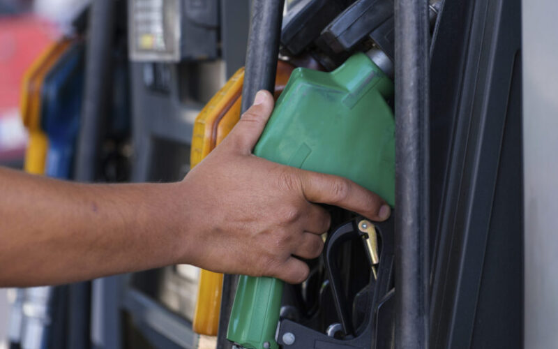 Petrobras anuncia redução de R$ 0,40 no diesel