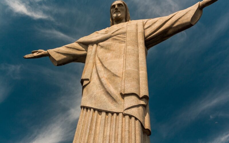 Brasil é o país onde mais se acredita em Deus