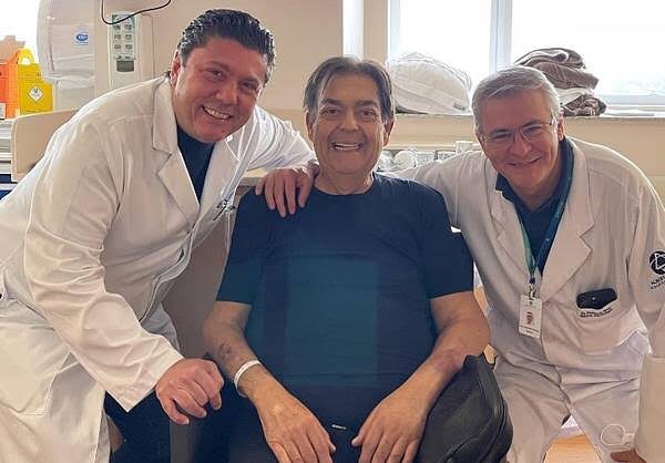 Fausto Silva dá entrada em hospital para avaliação do coração