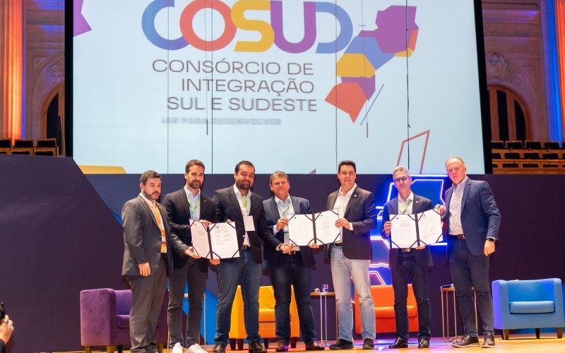 Governadores assinam Tratado da Mata Atlântica em reunião do Cosud