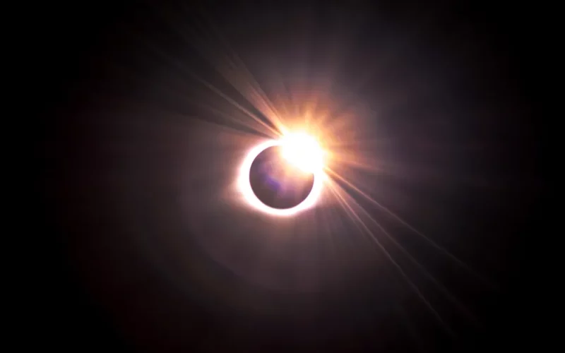 Eclipse Solar: saiba qual é a forma segura de assistir ao fenômeno