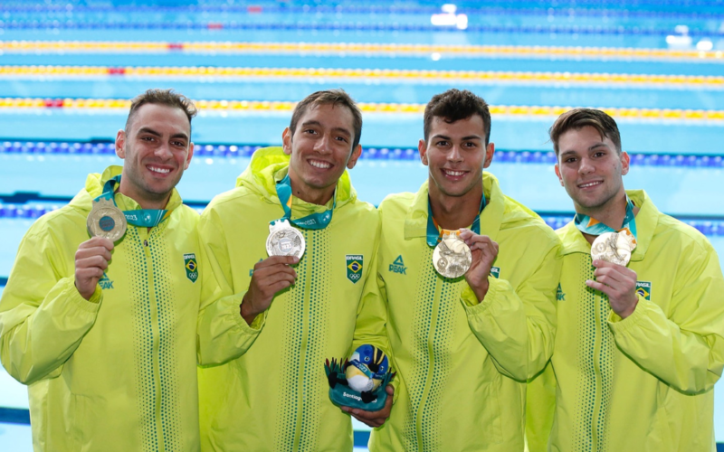 Santiago 2023: Brasil é ouro no revezamento 4×200 metros masculino