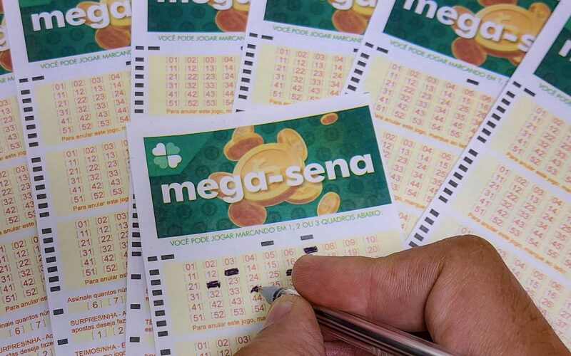 Mega-Sena acumulada pagará R$ 43 milhões neste sábado