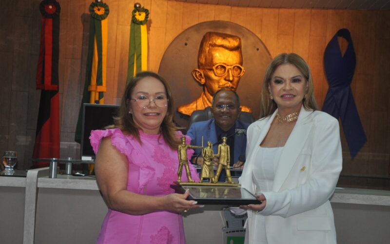Primeira-dama Ana Maria Lins recebe título de cidadã campinense e reforça compromisso com a Rainha da Borborema