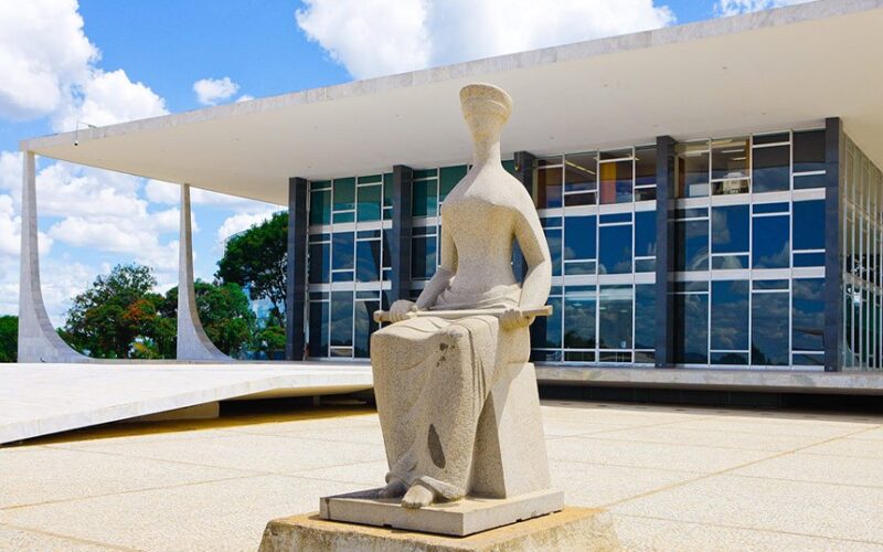 STF tem dois votos para negar novamente prisão domiciliar de Bolsonaro
