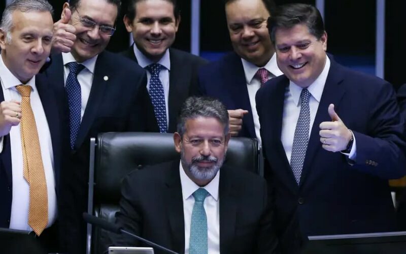 Câmara aprova reforma tributária em segundo turno