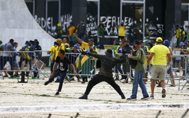 Moraes vota por condenar mais 29 réus pelos atos de 8 de janeiro
