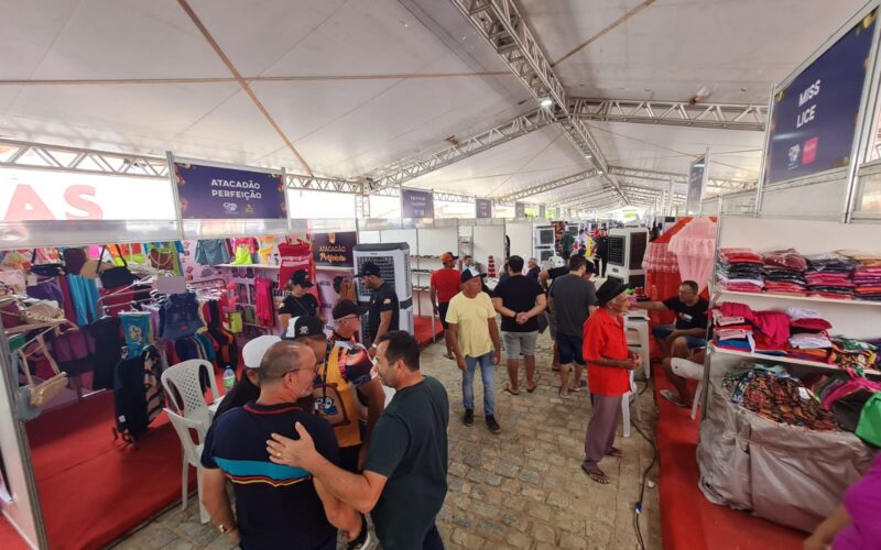 Feira de negócios com expositores de todo o país acontece esta semana em São Bento