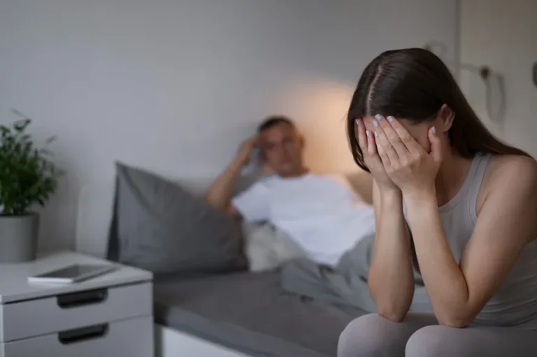 Falta de sexo pode levar a sintomas de sofrimento físico e psicológico em longo prazo
