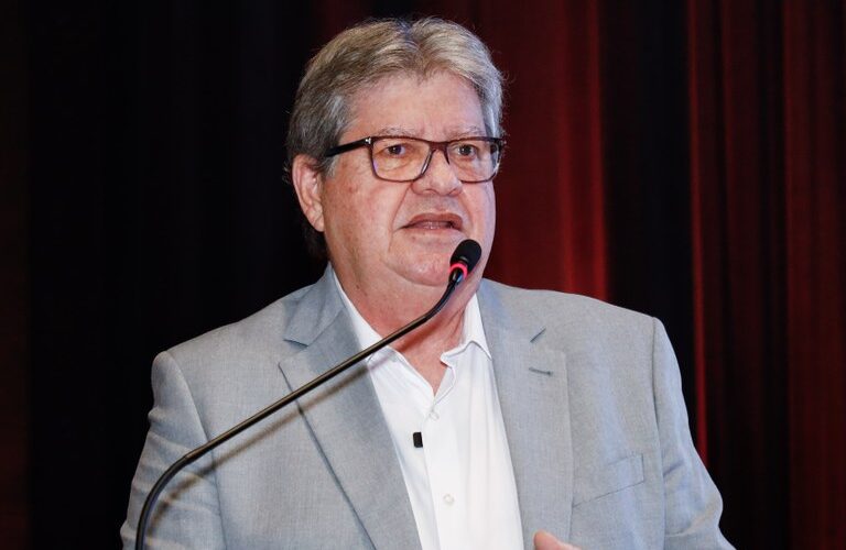 João Azevêdo anuncia ações e políticas públicas para celebrar o mês internacional da mulher