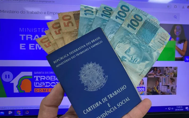 Caixa e BB liberam abono salarial para nascidos em março e abril