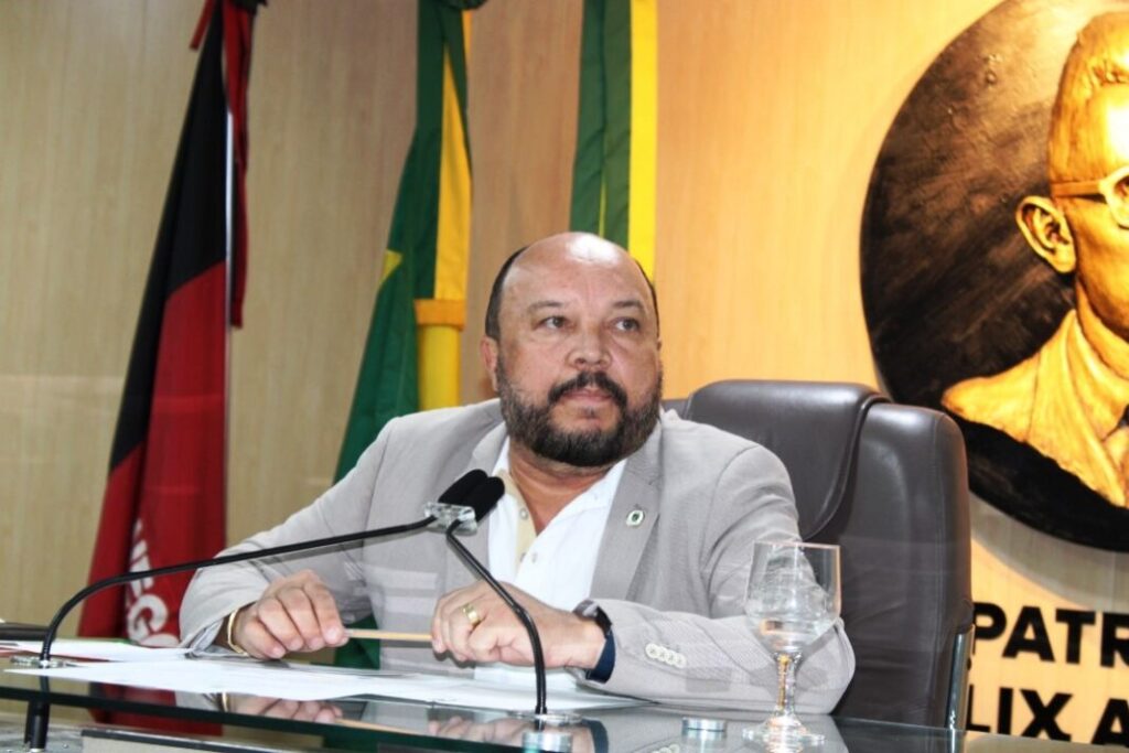 Presidente da Câmara defende que vereadores têm competência para fiscalizar R5 da Cagepa