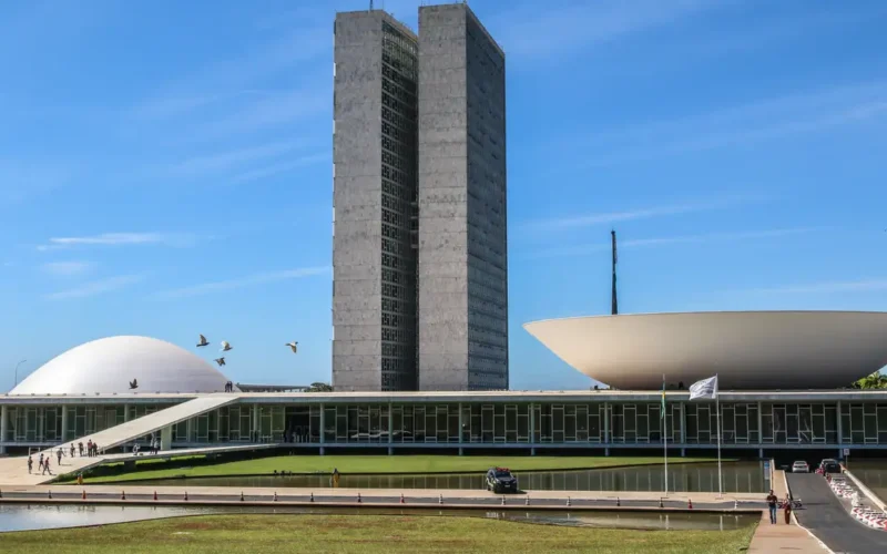 Quatro bancadas da Câmara acionam STF contra PL da Dosimetria
