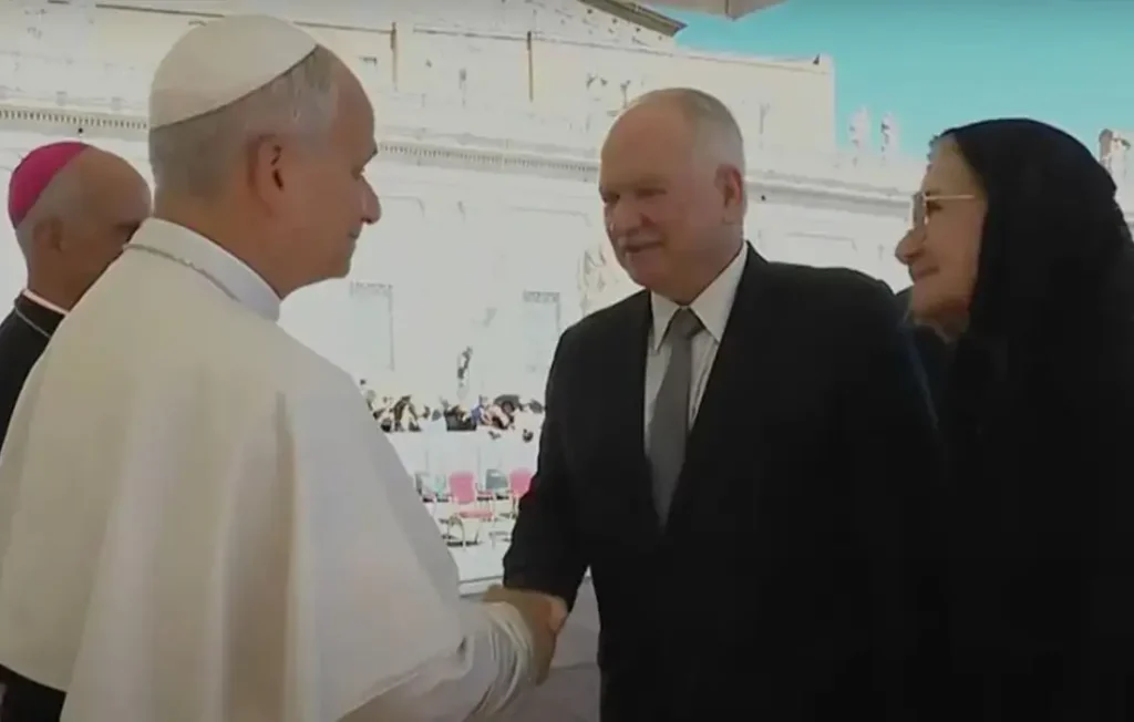 Antes de assumir presidência do STF, Fachin visita papa Leão XIV