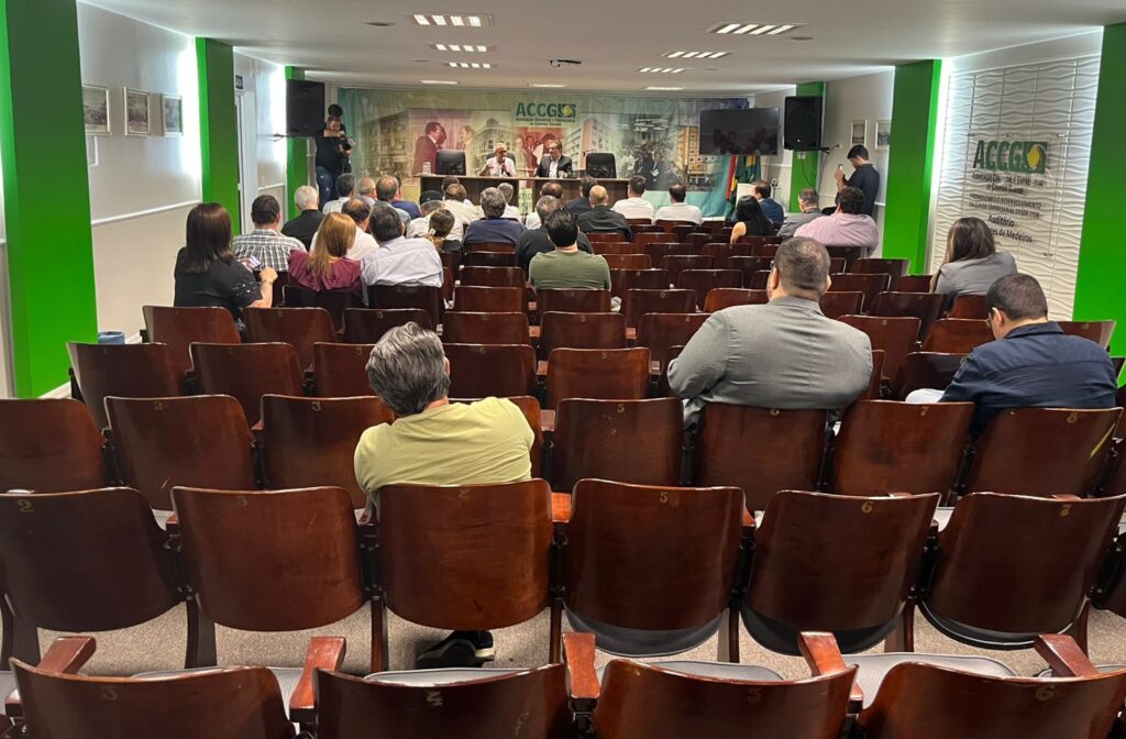 Primeira incursão de Cícero em Campina Grande termina esvaziada