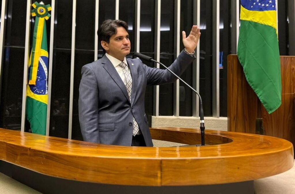 Senado aprova projeto de Murilo Galdino que proíbe descontos associativos na folha do INSS