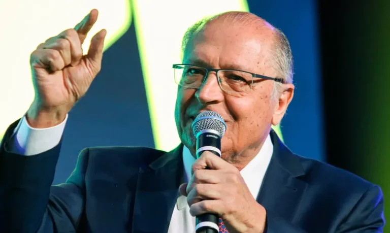 PSB oficializa candidatura de Alckmin à Vice-Presidência da República