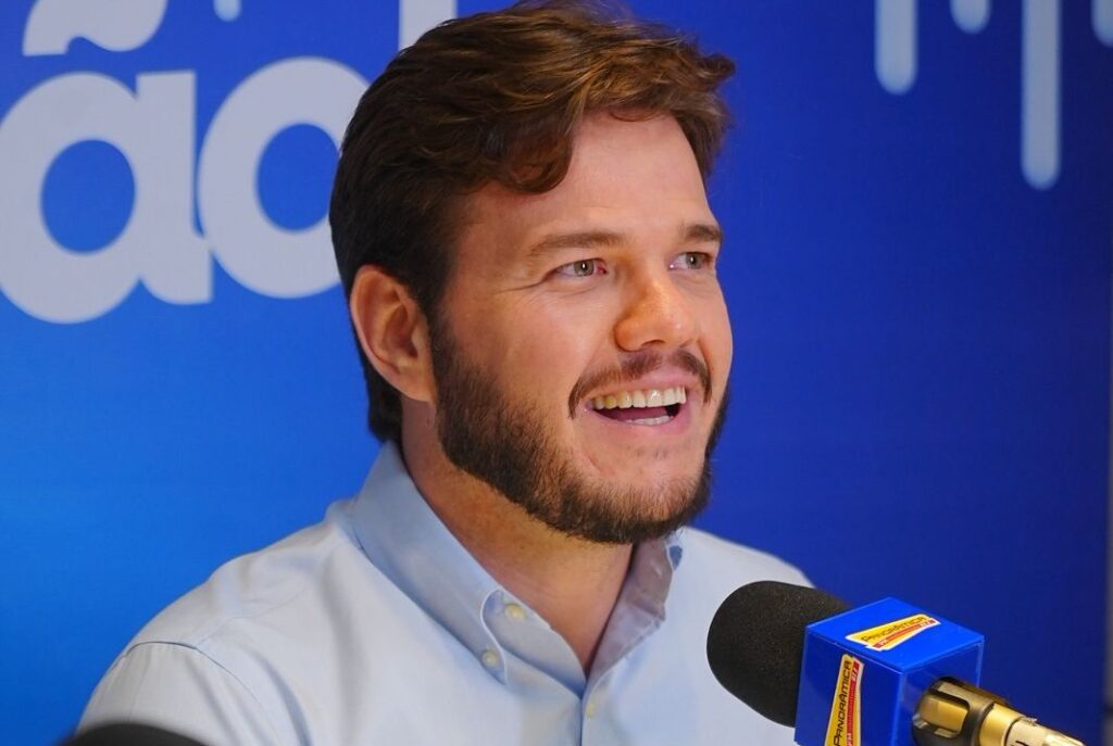 Bruno anuncia medidas de reestruturação da Saúde de CG e prazo para superação da crise no setor