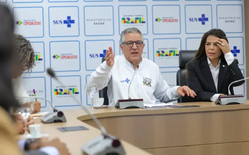 Saúde anuncia compra de 1,8 milhão de doses contra vírus sincicial