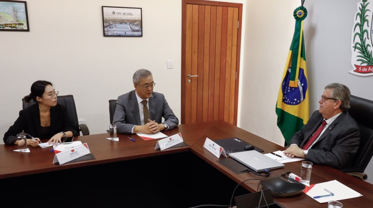Governador João Azevêdo recebe embaixador da China no Brasil e fortalece relações diplomáticas e comerciais