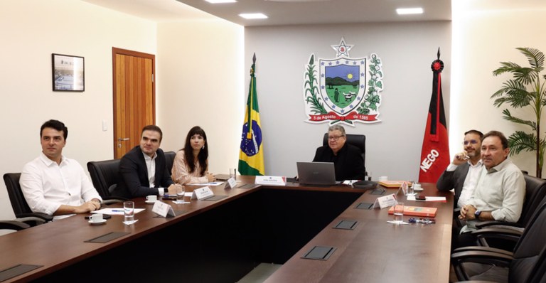 João Azevêdo recebe grupo empresarial que irá implantar dois bairros planejados próximos à Ponte do Futuro e Polo Turístico Cabo Branco