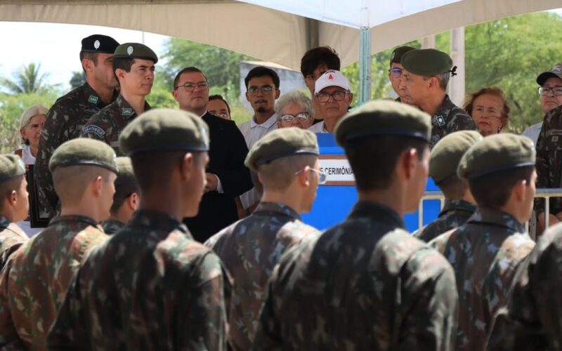 Sine Municipal firma parceria com o 31º BIMtz e organiza Feira de Empregos em CG