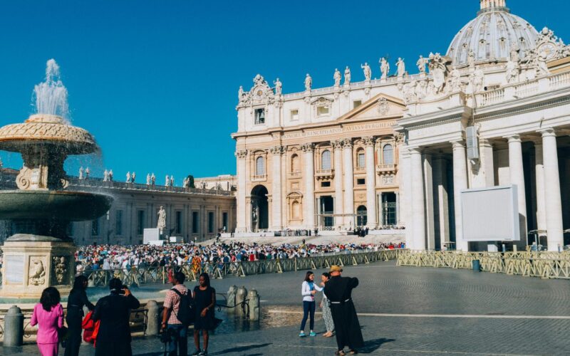 Vaticano vota contra mulheres poderem assumir posto de diaconisa na Igreja Católica