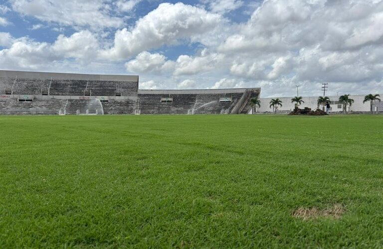 Secretaria de Esportes faz vistoria do Almeidão e garante jogos desde a abertura do Paraibano, dia 17 de janeiro