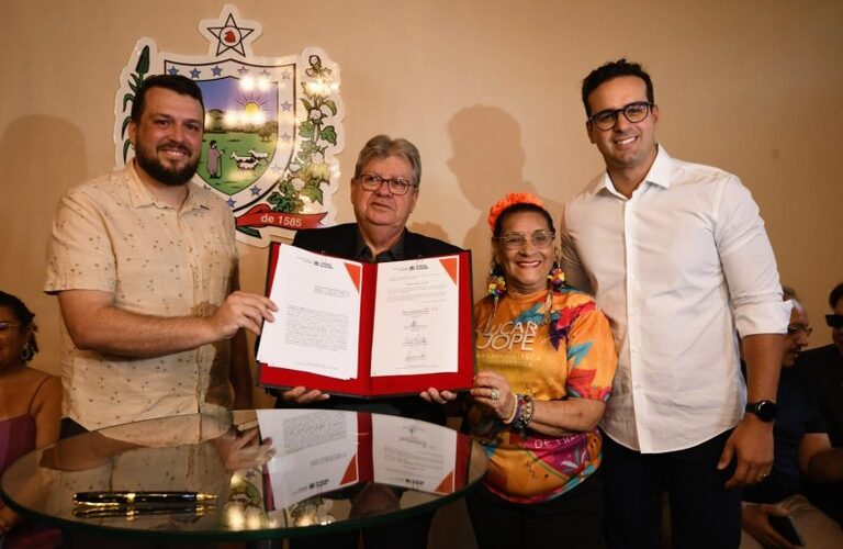 João Azevêdo anuncia apoio ao Carnaval de João Pessoa e destaca investimentos do Governo na cultura paraibana