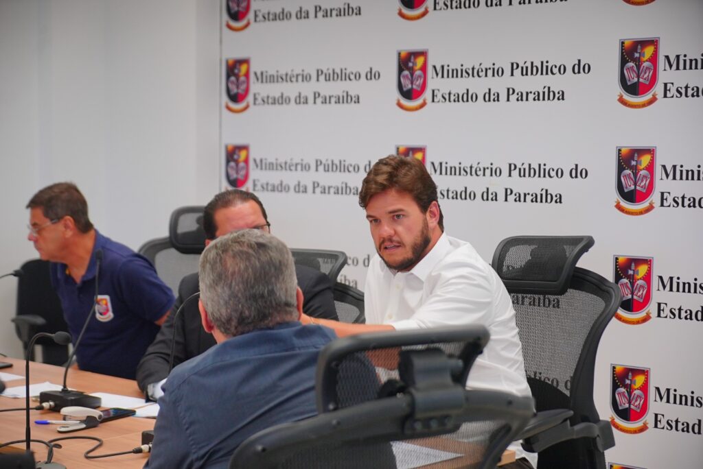 No MPPB, gestão municipal apresenta ações em andamento para enfrentar crise ambiental no Açude Velho