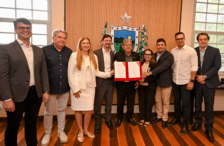 João Azevêdo autoriza início das obras do Hospital da Mulher do Sertão