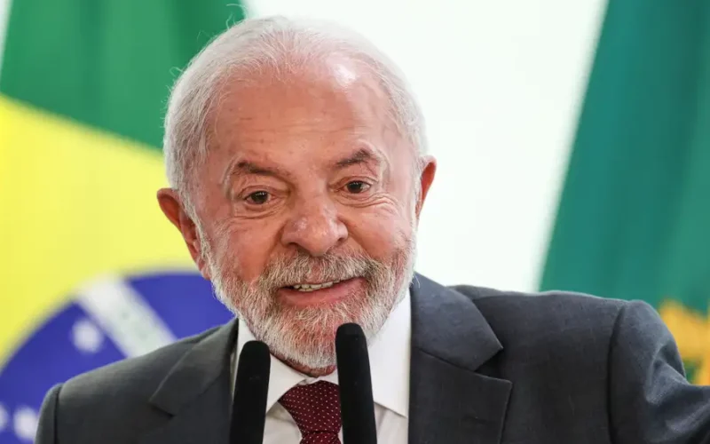 Lula assina MP que libera FGTS a entidades filantrópicas