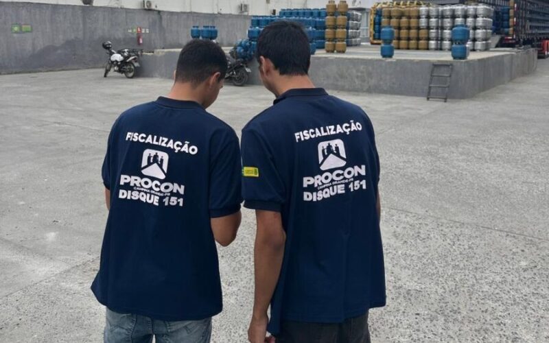 Procon CG: pesquisa revela água mineral a partir de R$ 6,00 e economia de até R$ 20 no gás de cozinha