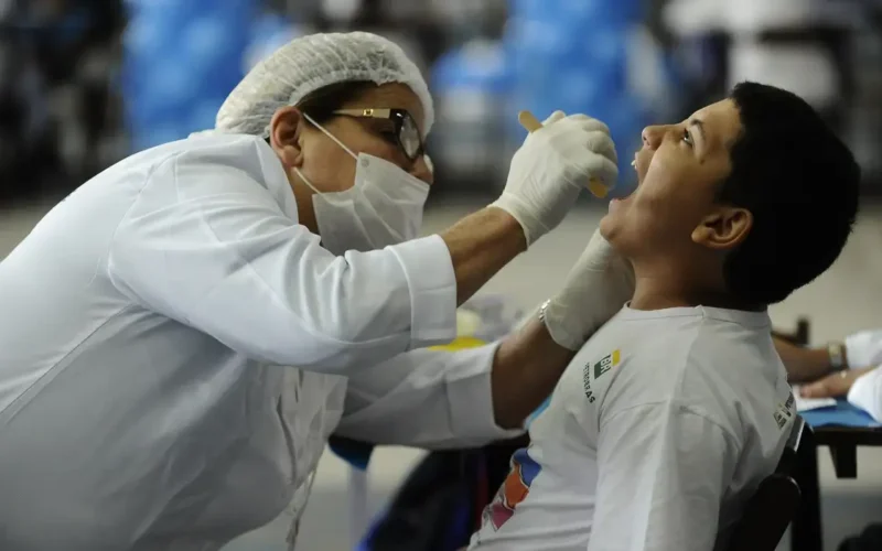 Governo deve entregar mais 400 unidades odontológicas móveis