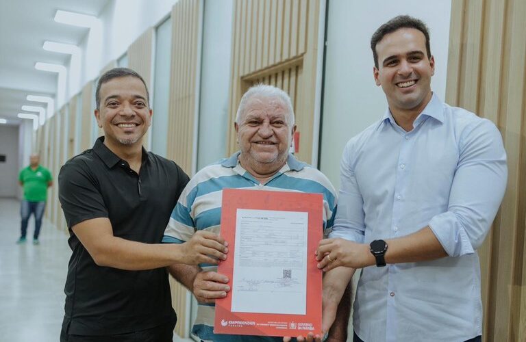 Lucas Ribeiro assina contratos do Empreender PB e faz balanço do programa em CG