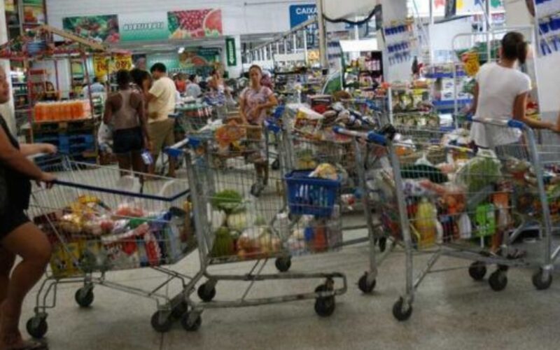 Mercado reduz previsão da inflação para 3,91% este ano