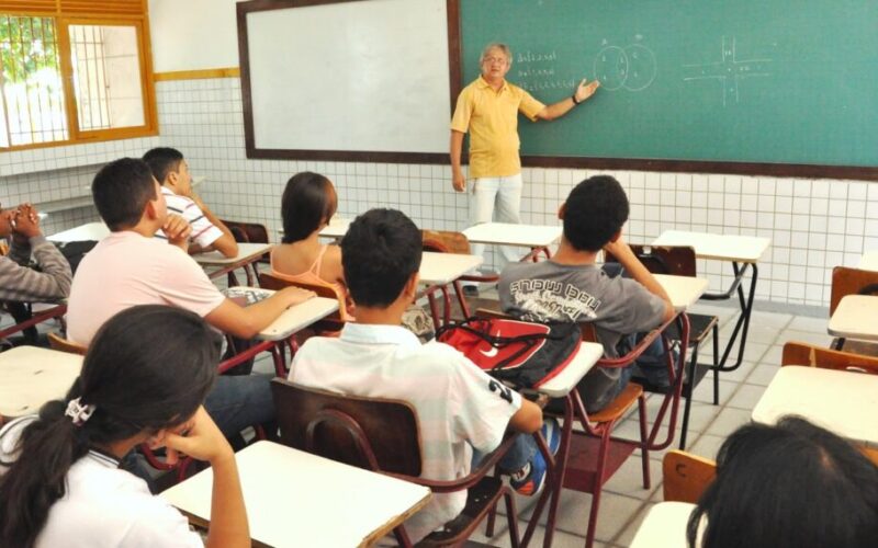 Governo da Paraíba convoca 1.000 candidatos aprovados no concurso da Secretaria de Estado da Educação