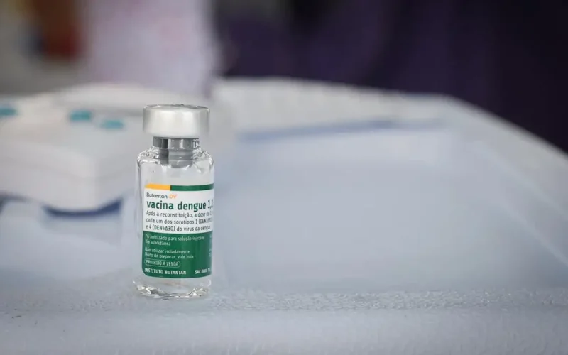 Butantan antecipa entrega de 1,3 mi de vacinas contra dengue ao SUS