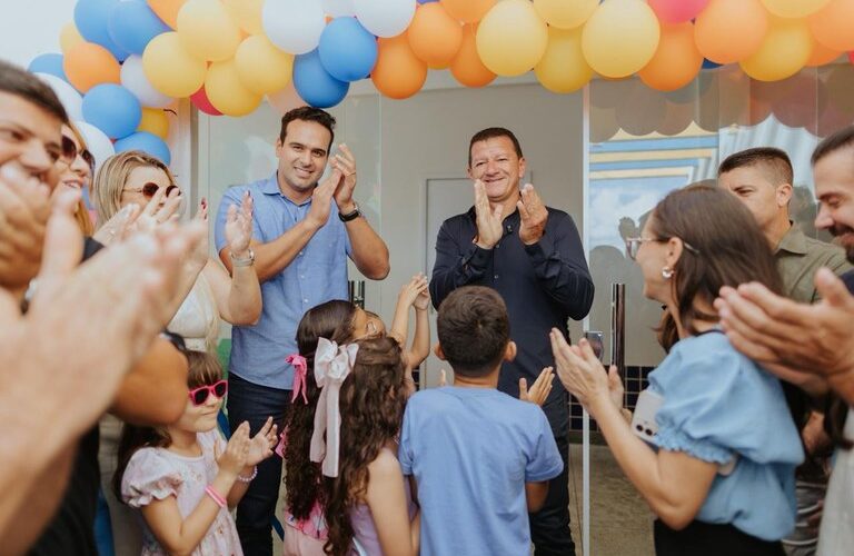 Lucas Ribeiro entrega creche e reforma de escola em Serra Redonda