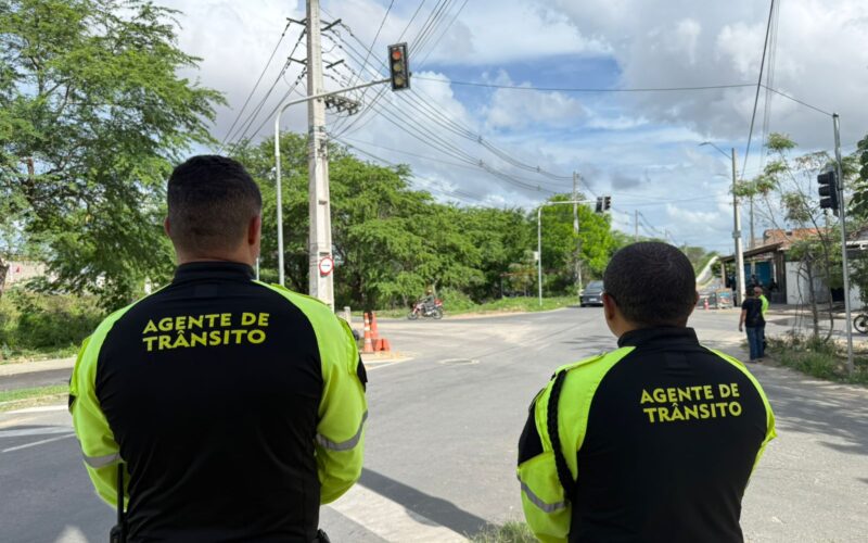 STTP inicia operação do conjunto semafórico da Avenida Plínio Lemos