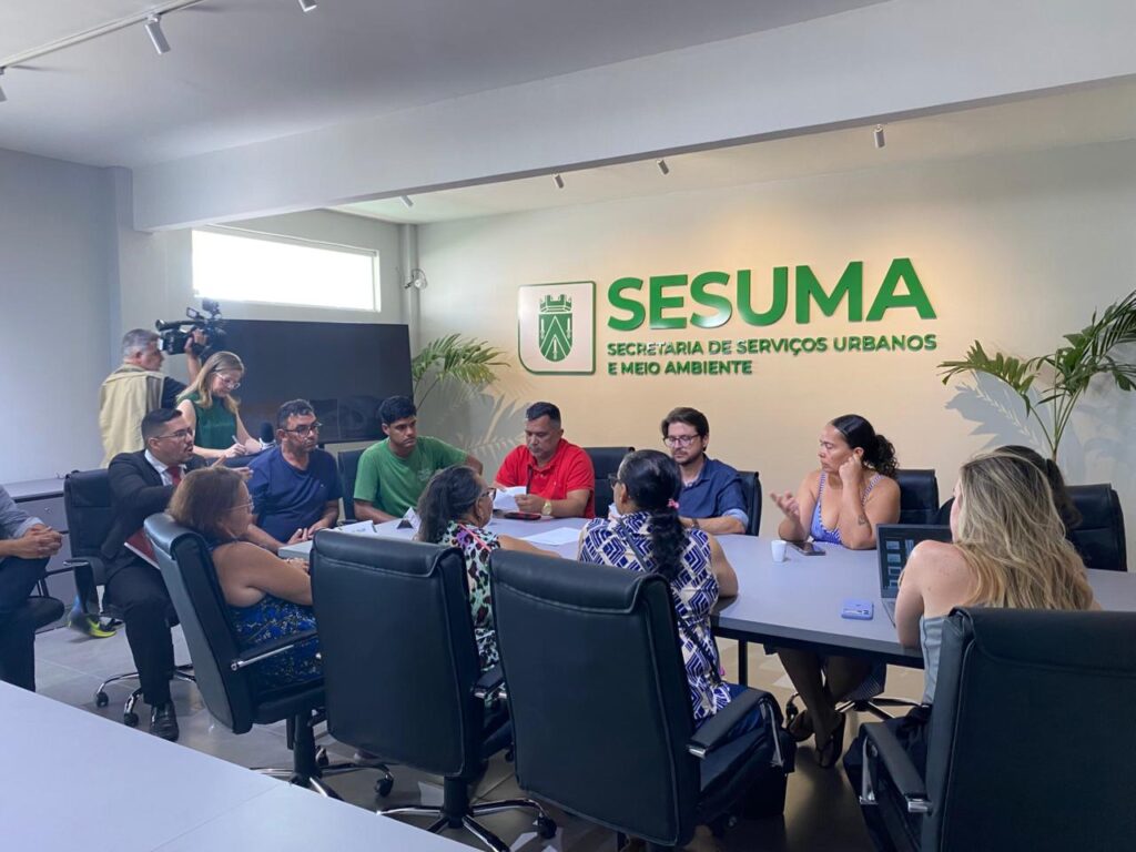 PMCG se reúne com comerciantes do Açude Velho e articula soluções para adequação sanitária dos quiosques