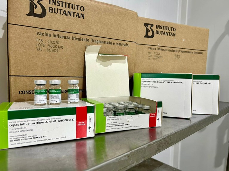 Saúde inicia distribuição de doses da vacina contra a influenza e reforça mobilização para o Dia D de vacinação