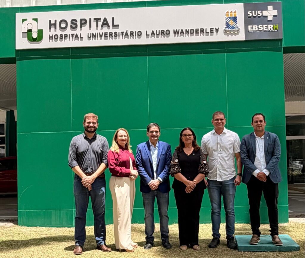 Murilo Galdino participa da entrega de novos leitos e reforça investimentos no HULW