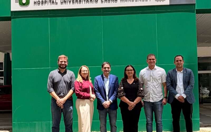Murilo Galdino participa da entrega de novos leitos e reforça investimentos no HULW