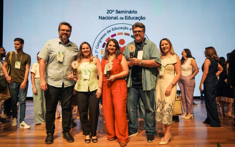 Professores da Rede Municipal de Educação representam CG com o Prêmio Educador Nota 10 no 20° Seminário Nacional de Educação