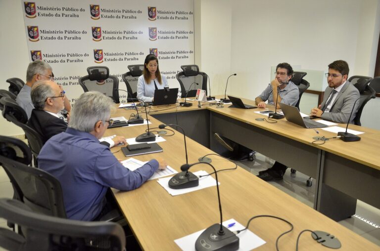 PMCG vai ao Ministério Público e autoriza complementação financeira para retomada de serviços oncológicos da FAP