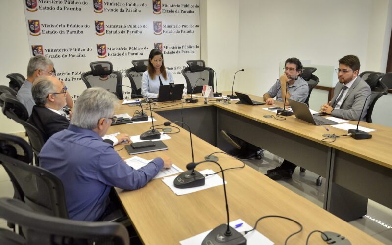 PMCG vai ao Ministério Público e autoriza complementação financeira para retomada de serviços oncológicos da FAP