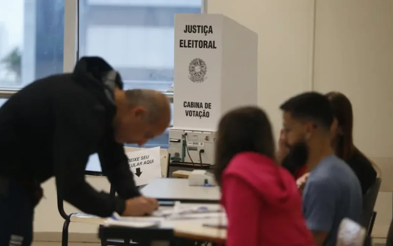 Número de eleitores com mais de 60 anos cresceu 74%, aponta pesquisa