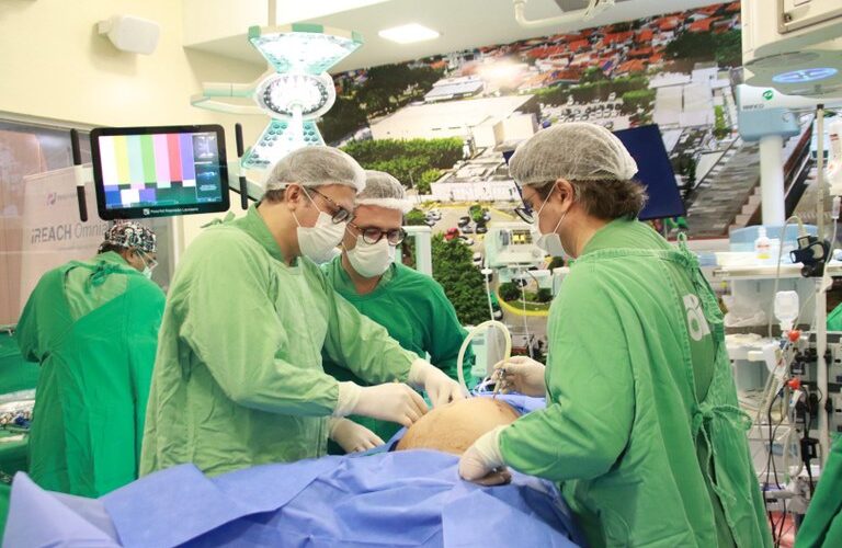 Paraíba amplia cirurgias robóticas oncológicas pelo SUS com novos procedimentos para câncer no trato digestivo