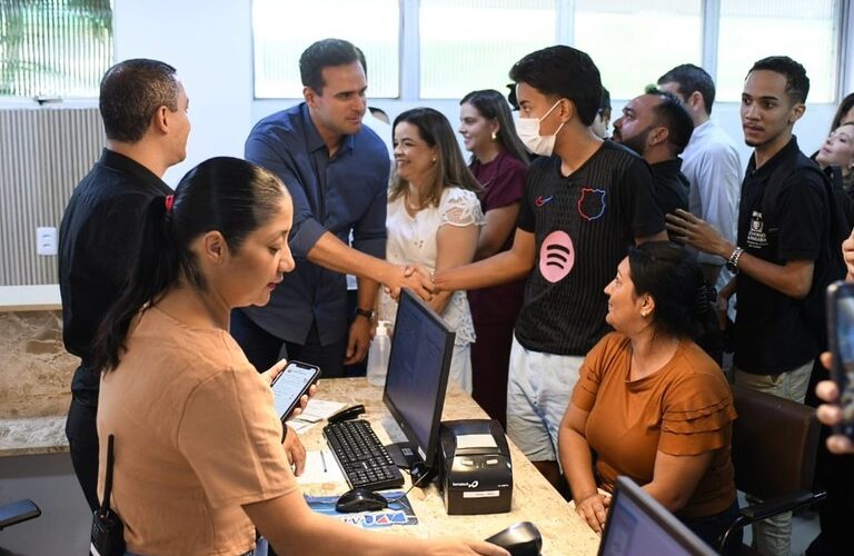 Lucas Ribeiro visita Hospital da Clipsi e destaca avanços com estadualização da unidade hospitalar